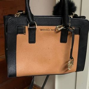 Michael Kors Shoulder Bag